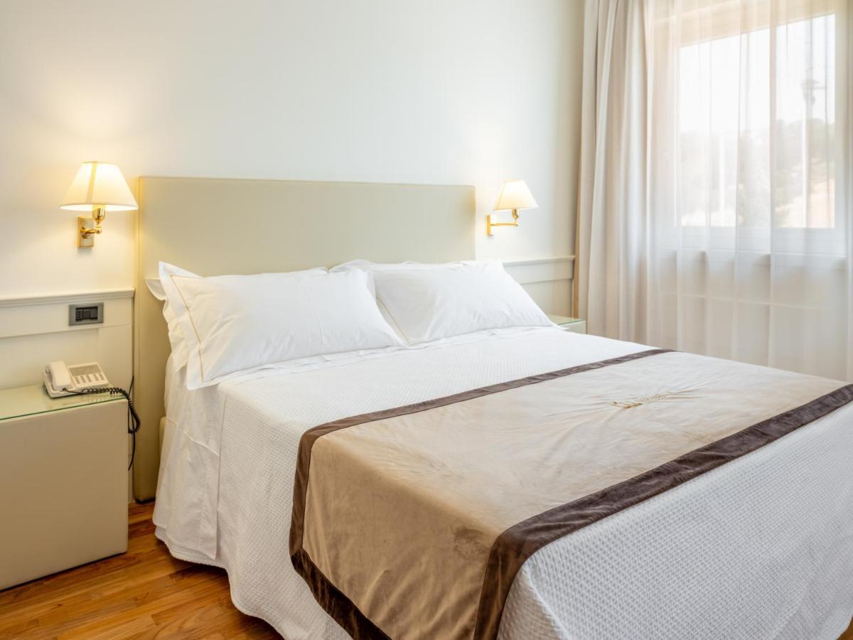 Mirabella Hotel Mirabella Eclano Bagian luar foto